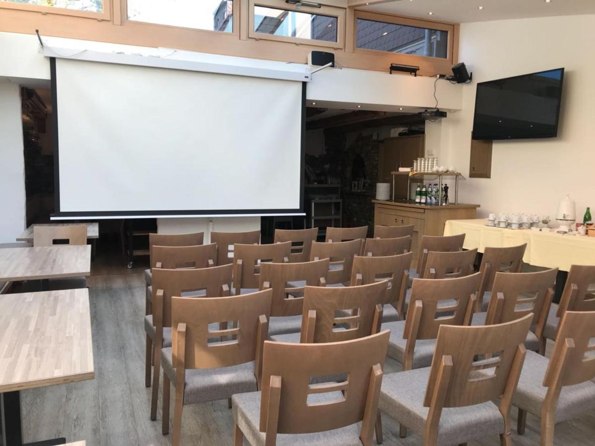 Triton Hotel Koln Bagian luar foto
